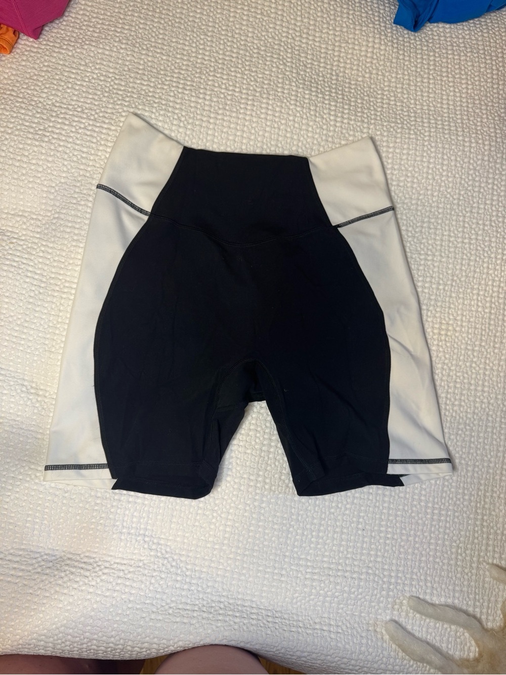 Buff Bunny Aurora shorts black and white - Picture 2 of 3